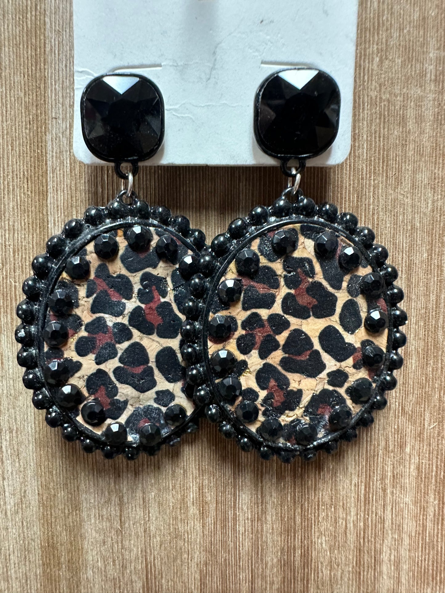 Cheetah Oval w/Studs