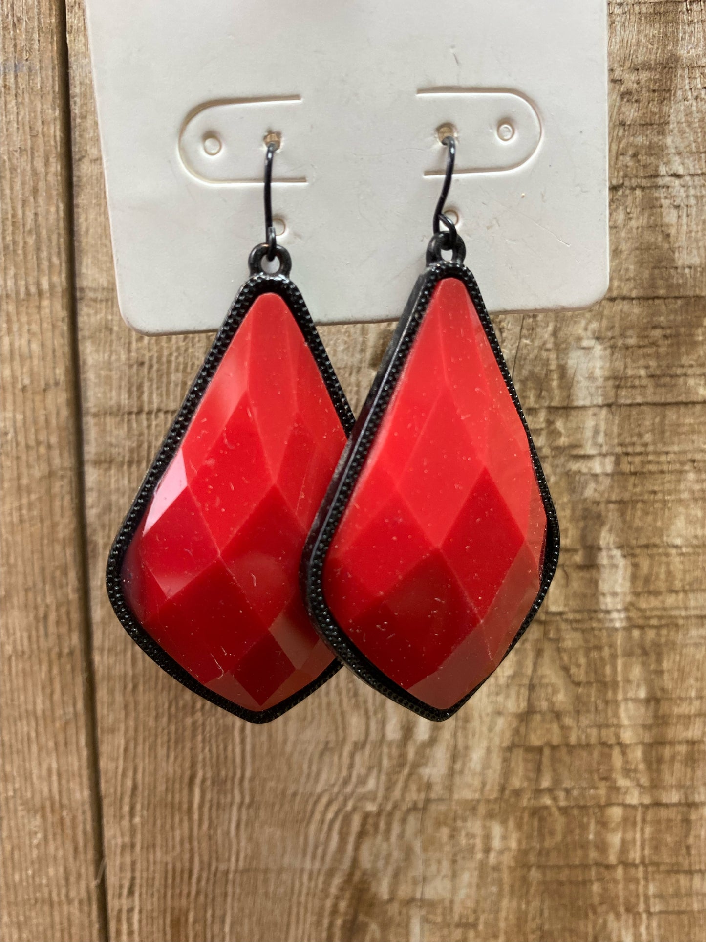 Teardrop Dangle